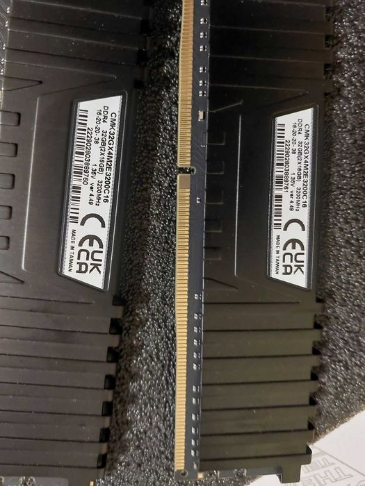 32GB 3200Mhz CL16 - DDR4 Ram памет