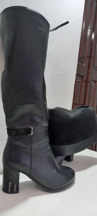 Сапоги осень. кожа.