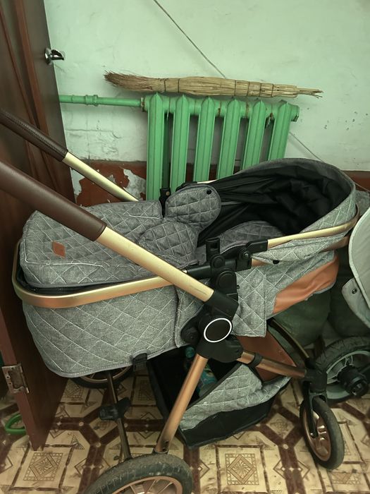 Продается … коляска бу