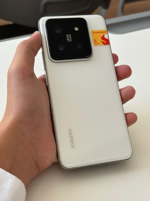 Xiaomi 14 pro 256+8гб