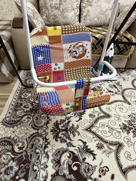 Продам детскую качелю