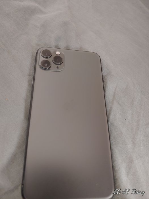 Iphone 11 pro max srochna sotiladi