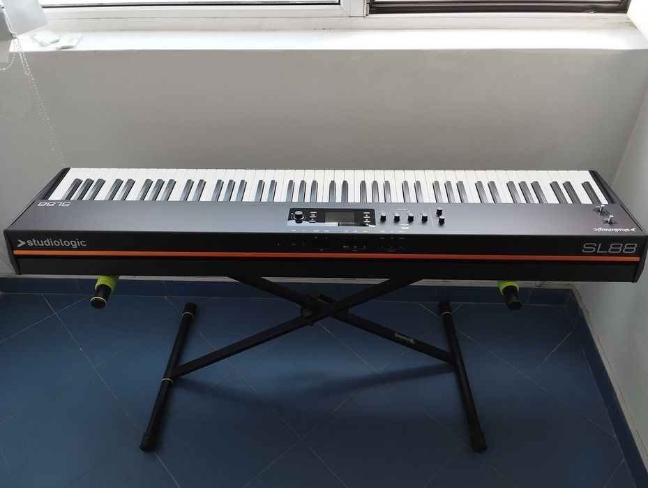 Синтезатор/ Миди клавиатура Studiologic SL88 mk2
