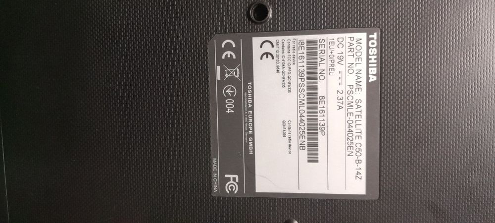 Vand laptop Toshiba