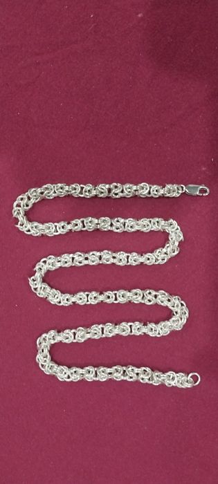 Продам  цепь. Серебряную   50 гр 925 пробы