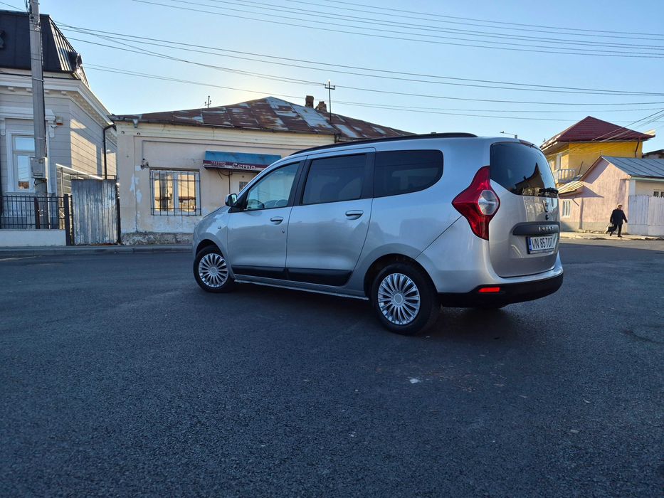 Dacia Lodgy 2013
