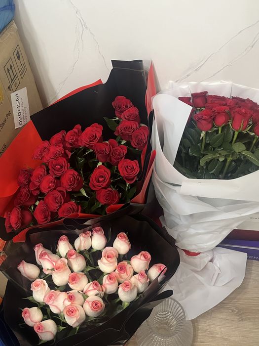 Продам Букеты из 25 роз