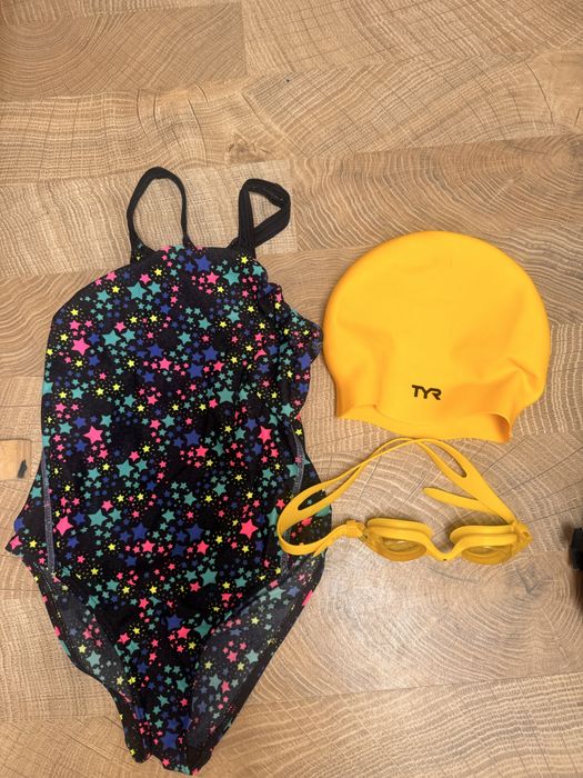 Lot bazin/ piscina cu costum de baie  casca ochelari