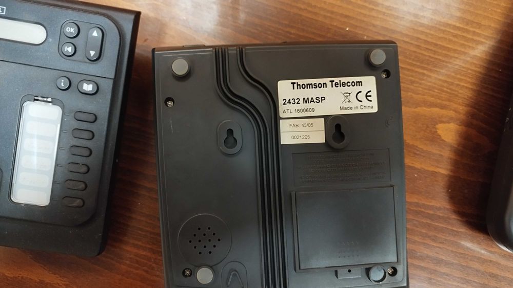 Стационарни телефони телефони Alcatel