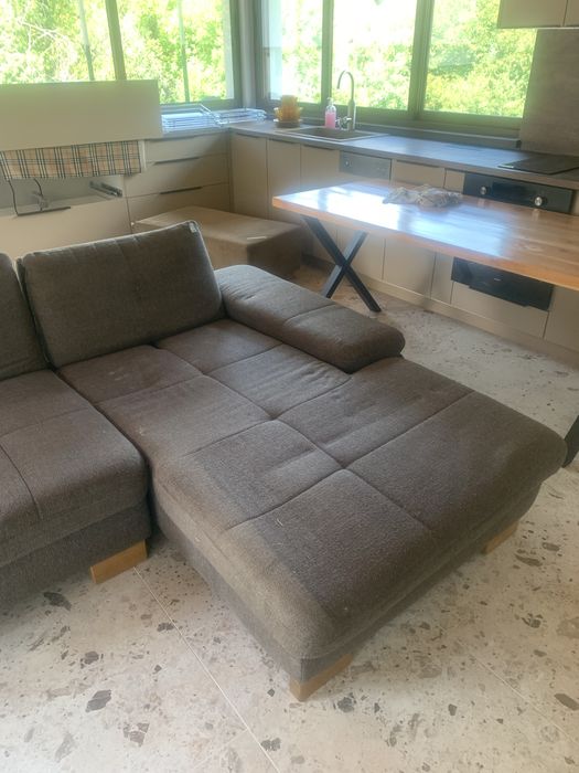 Ъглов диван в добро състояние