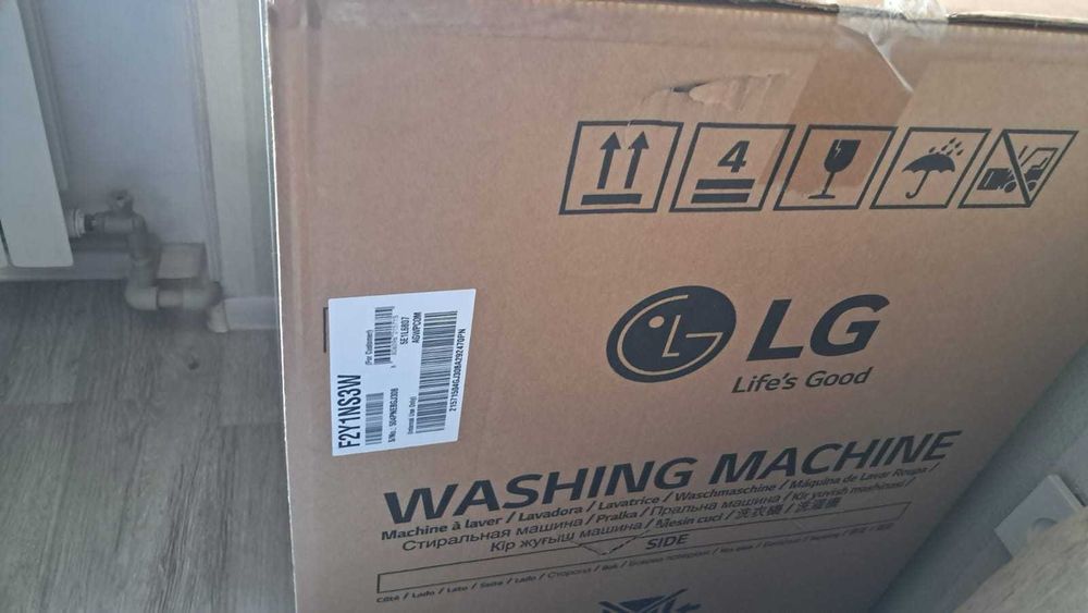 Стиральная машина новая