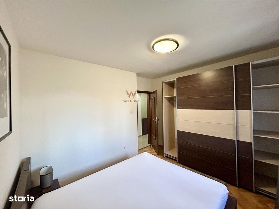 Apartament cu 3 camere decomandate, 2 bai, Zona centrala