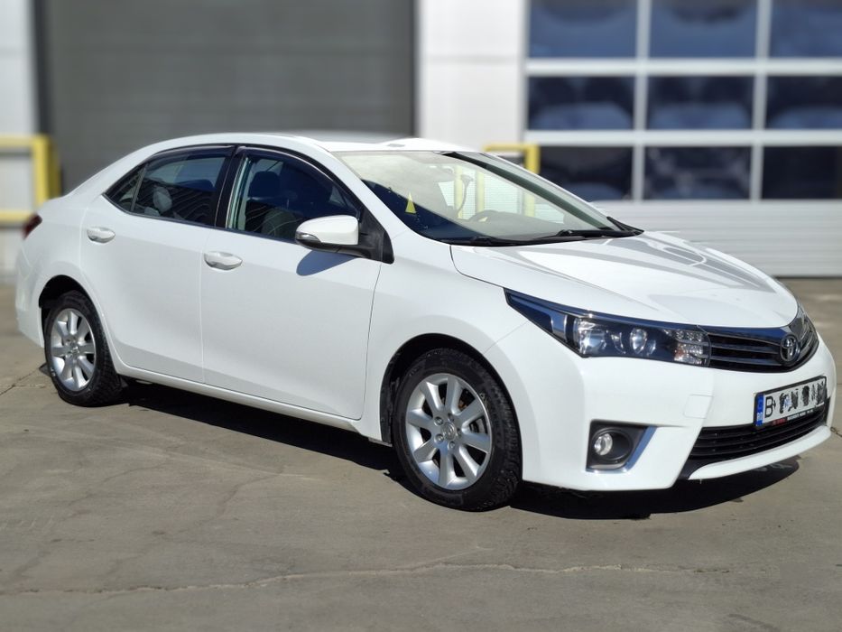 Toyota Corolla cu pilot automat + o revizie gratis+50%rca