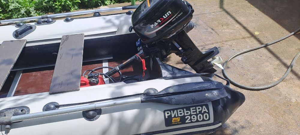 Лодка Rivera с мотором 9.8