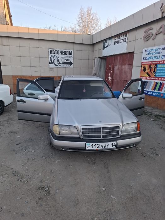 Авто мерс с200 2.0