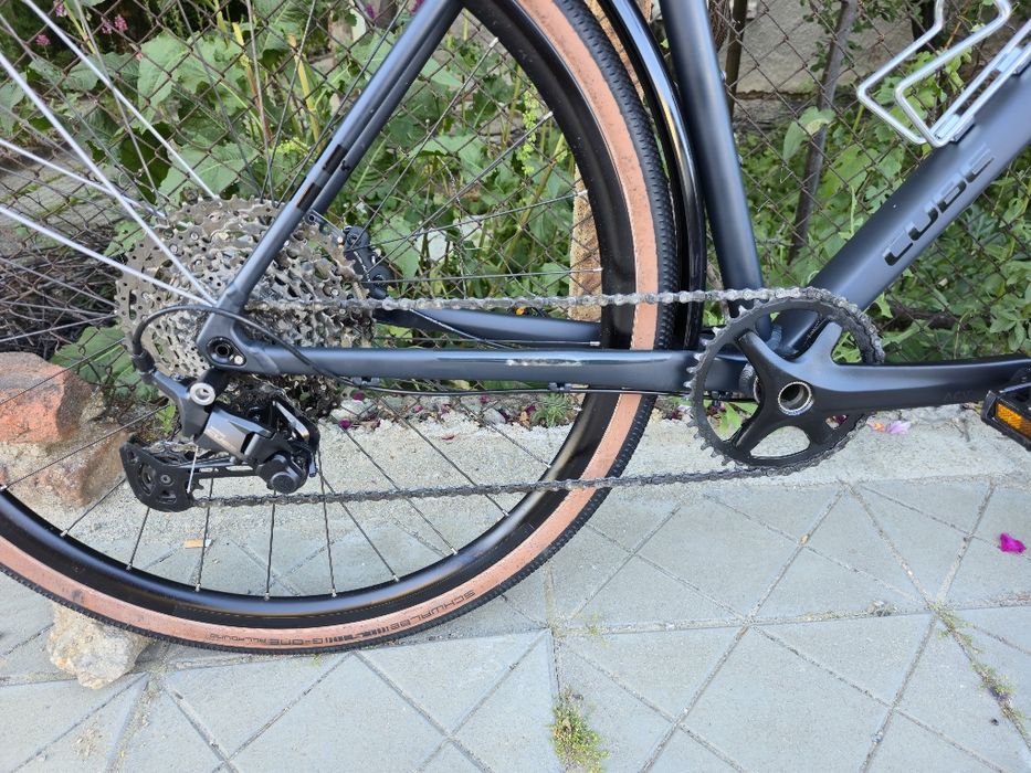 2026 Като нов Cube Nuroad Pro Gravel XL рамка 1х11 Shimano Cues на проходни оси Хидравлични дискови