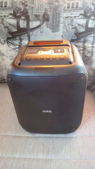 Продам колонку портативная.