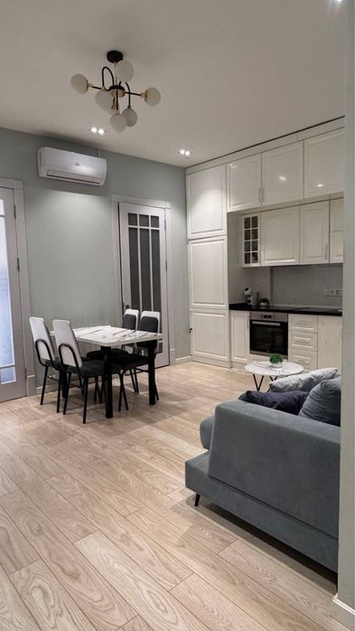 ЖК London 3-х комнатная квартира . С евроремонтом.