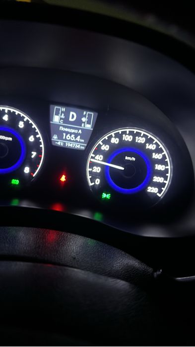 Хендай Солярис 2015г 1.6