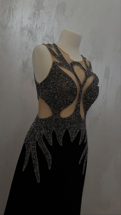 Луксозна черна рокля с камъни и цепка официална бална S M  L