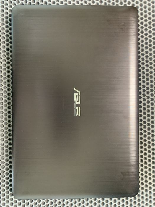 Ноутбук Asus x540. Ssd 120gb.