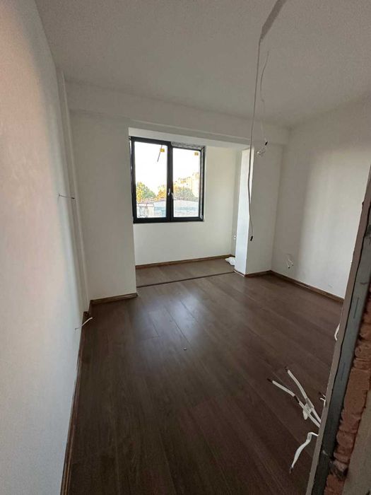 Продава се Тристаен апартамент в Пловдив, Кършияка - 92 кв.м за 915 €/кв.м - Снимка #1