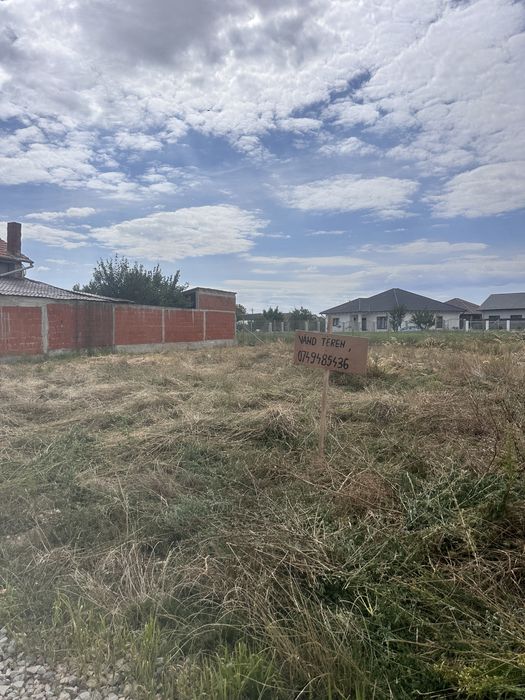 Teren de vanzare de 500 mp , pret / parcelă .Usor neg