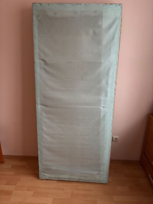 Единично легло от масив 82х190