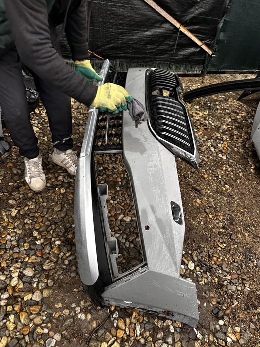 Bară față grile .spoiler inferior skoda superb scaut 3.facelift.