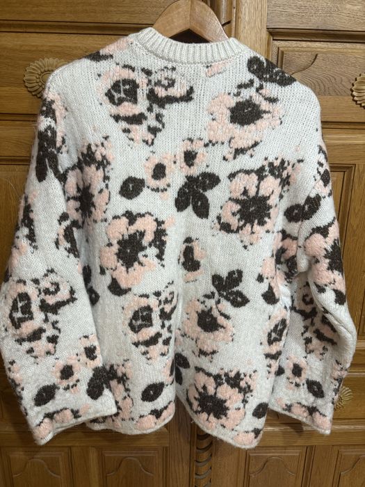 топъл пуловер на Zara