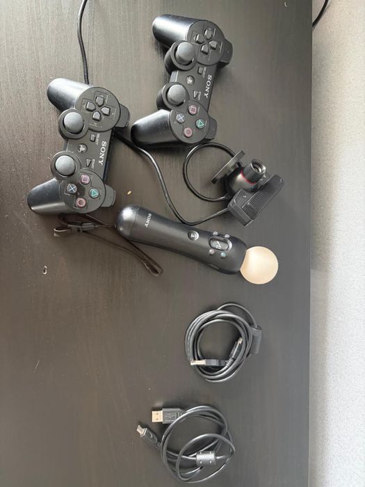 Продаю PS3 slim 250гб