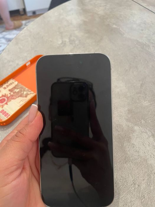 Продам айфон 14 про