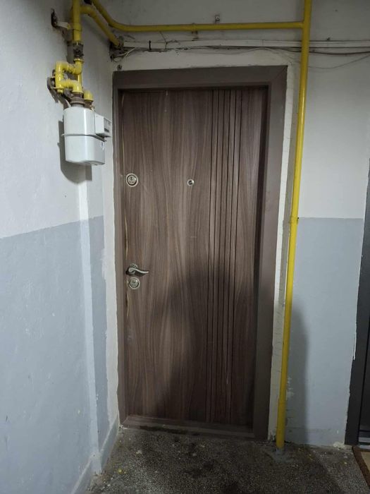 Vand apartament cu 2 camere