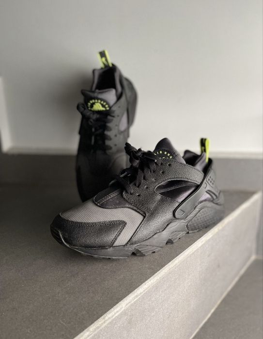 Nike Huarache Iron Gray - Black Volt