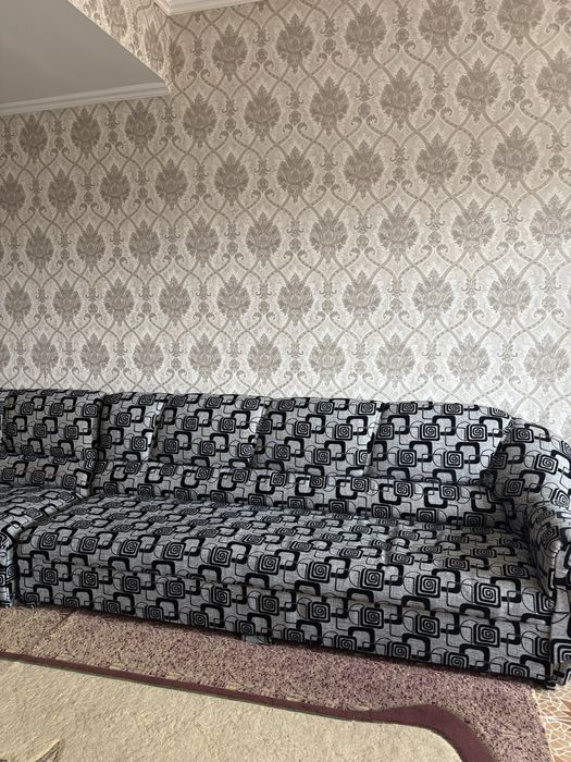 Продам диван срочно