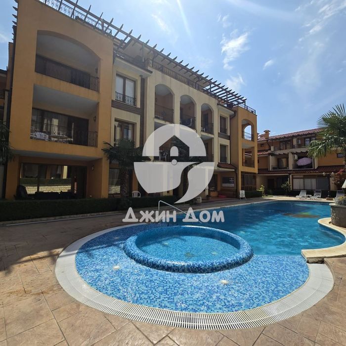 Продава се Двустаен апартамент в Свети Влас - 85 кв.м за 877 €/кв.м - Снимка #8