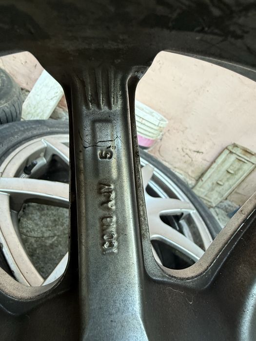Оригинални Немски Джанти.Продавам 4-Броя Лети Джанти с Летни Гуми
