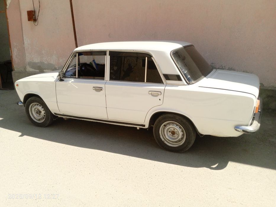 Ваз 21011 Юриб Турган мошин