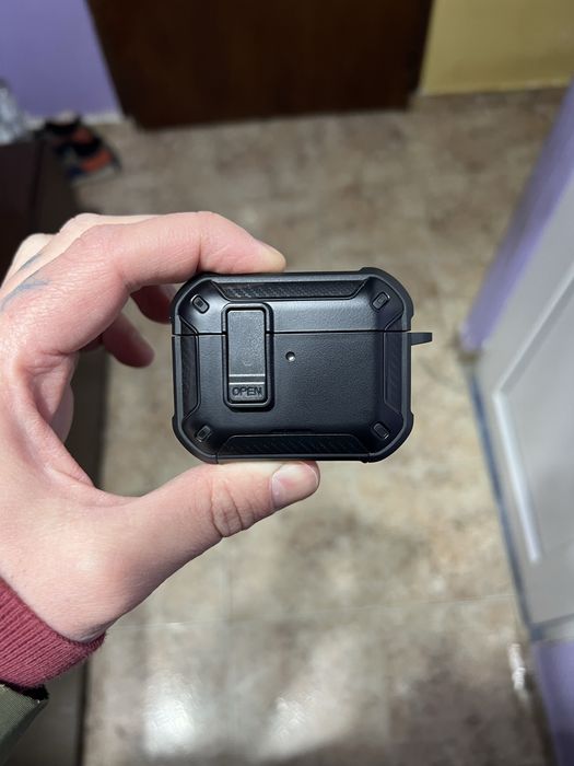 Удароустойчив калъф (Rugged Case) за AirPods Pro 3 – Черен