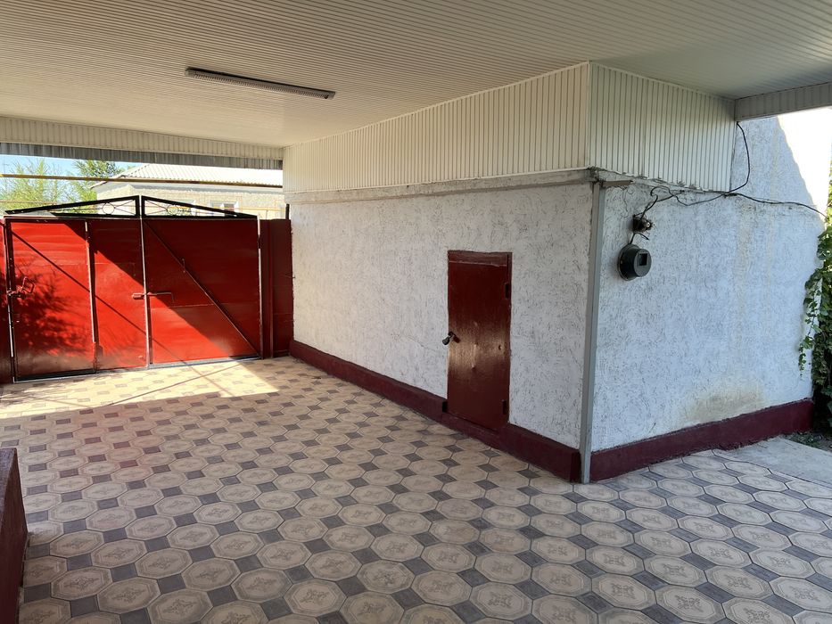 Жер үй сатылады !