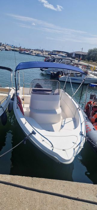 Barca,motor si peridoc
