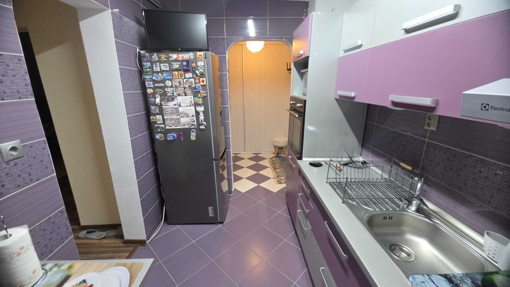 Apartament 2 camere decomandat - CT, boxa, parcare