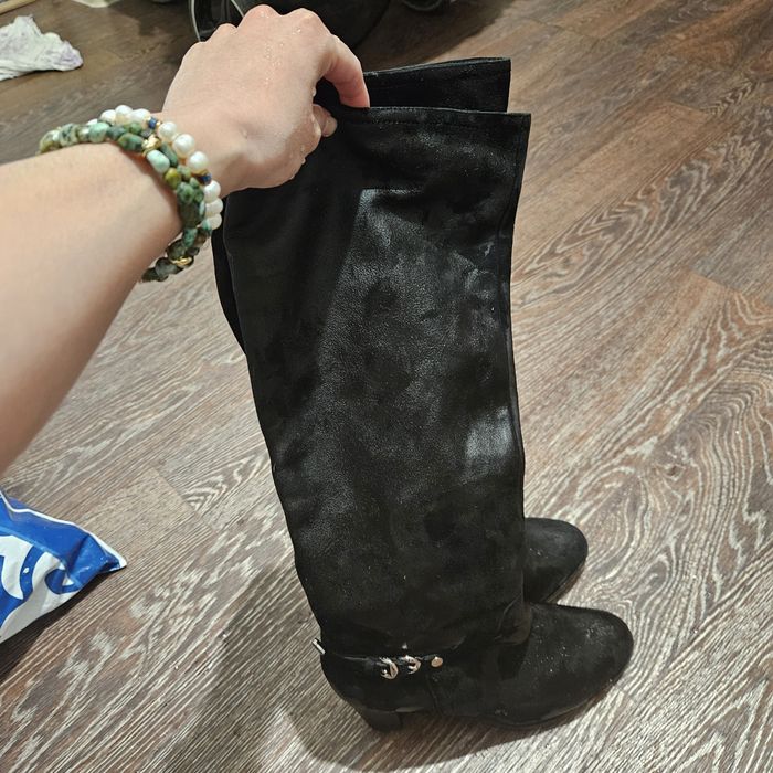 Натуральные замшевые сапоги