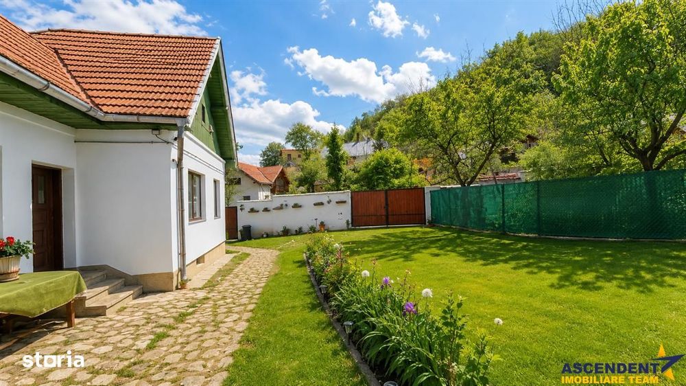 Pe domeniu de 1.750mp, rezidenta in Central, Sacele, Brasov