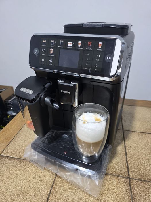 Espressor Philips seria 5500 Black 20 preparate