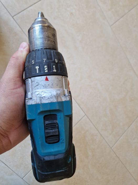 Makita DHP 453 , DHP 458 - masina de gaurit su insurubat
