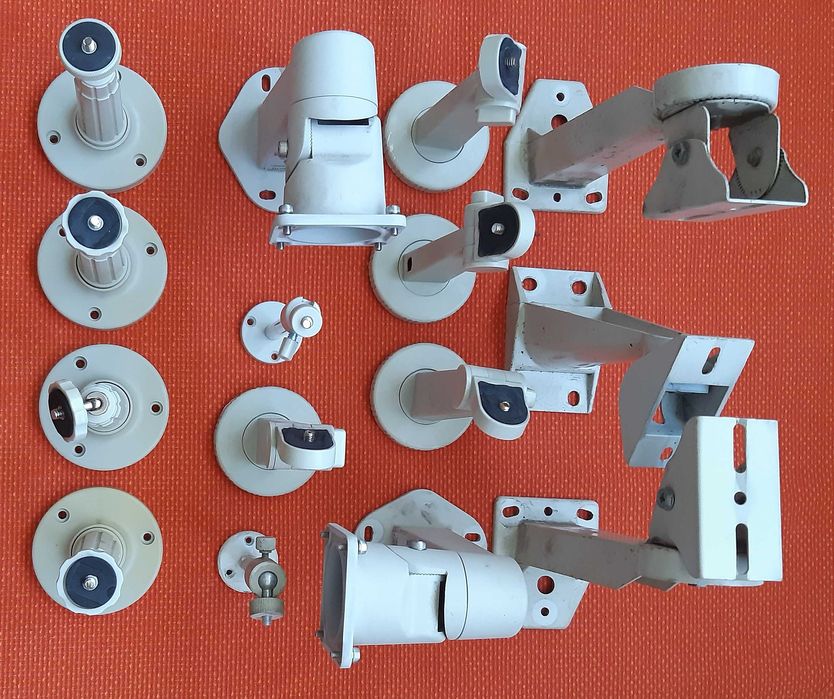 Accesorii camere video, BNC - VGA, suporti, telecomenzi,  obiective CS