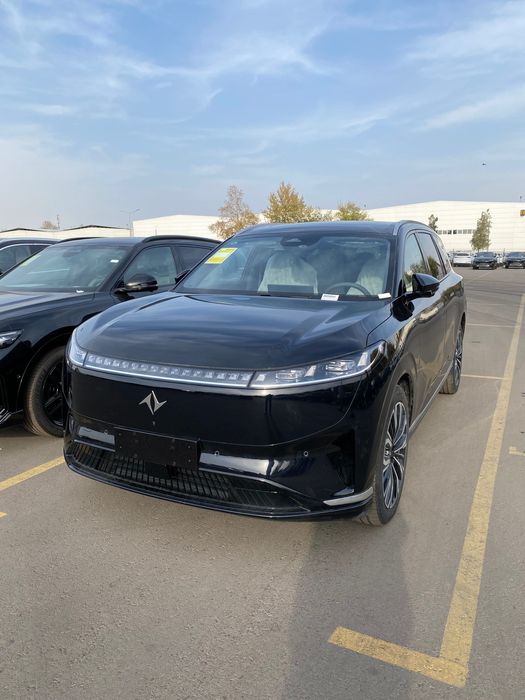 Dongfeng EP 008 restayling