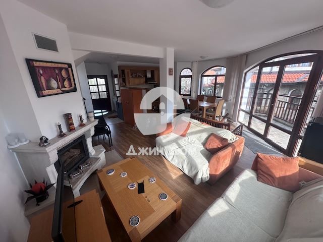 Продава се Къща в Ахелой - 146 кв.м за 577 €/кв.м - Снимка #2