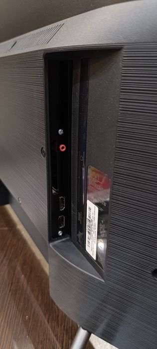 Телевизор KIVI SMART 109 см